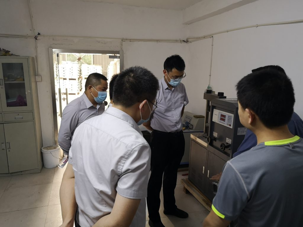 安徽装饰龙头企业华然装饰集团领导莅临丝买实地考察