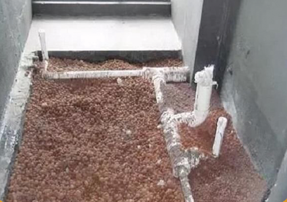 卫生间回填还在使用建筑垃圾和陶粒吗，选用回填宝，轻质又高效而且费用也不高